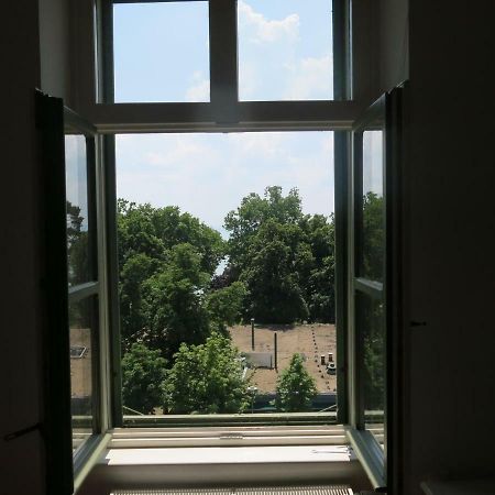 Horvath Villa Apartman Aliz Balatonfured Exterior photo