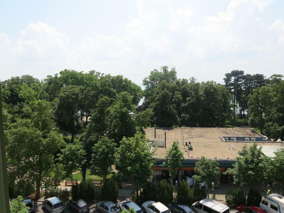 Horvath Villa Apartman Aliz Balatonfured Exterior photo