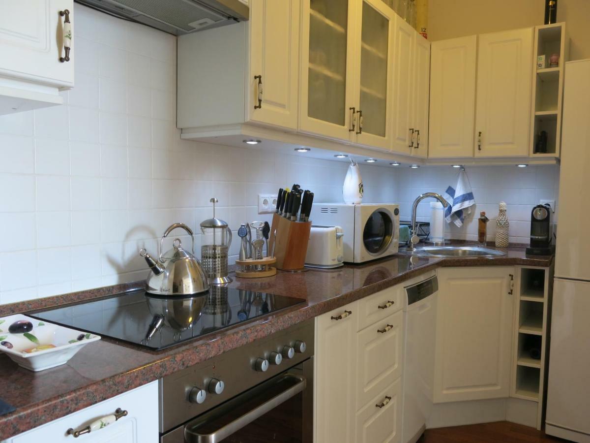 Horvath Villa Apartman Aliz Balatonfured Exterior photo