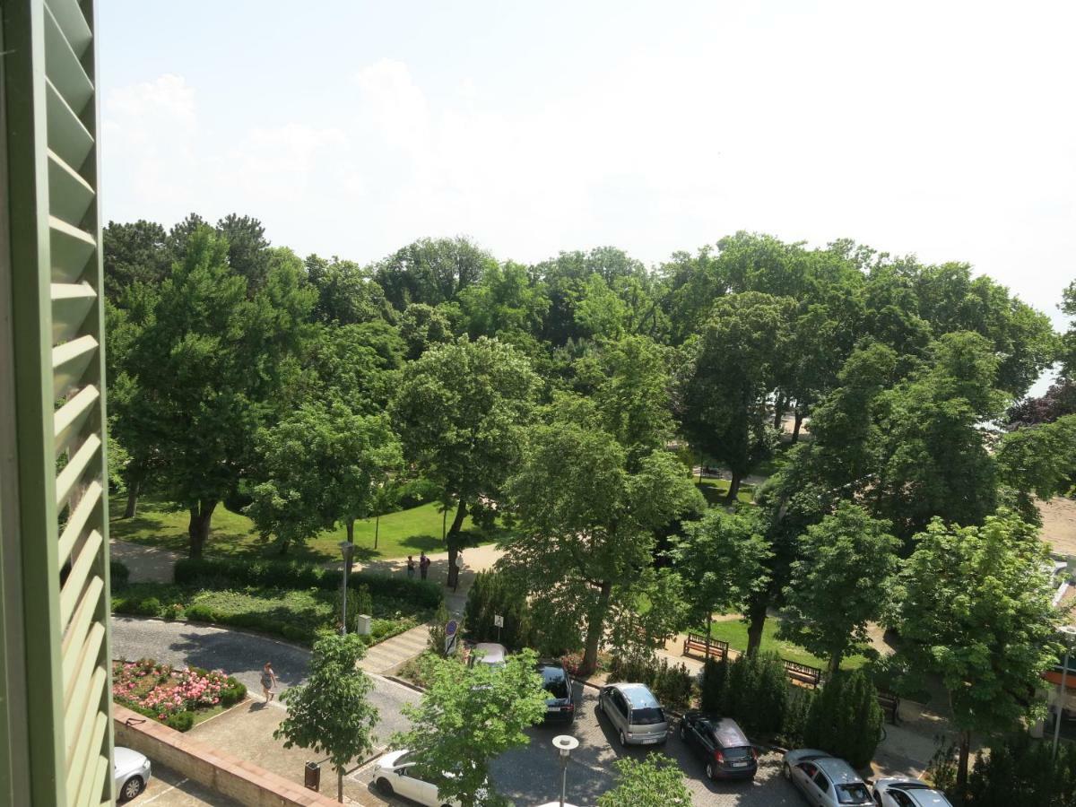 Horvath Villa Apartman Aliz Balatonfured Exterior photo